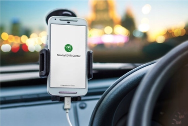 Автомобільний відеореєстратор Navitel R35 Full HD з режимом паркування