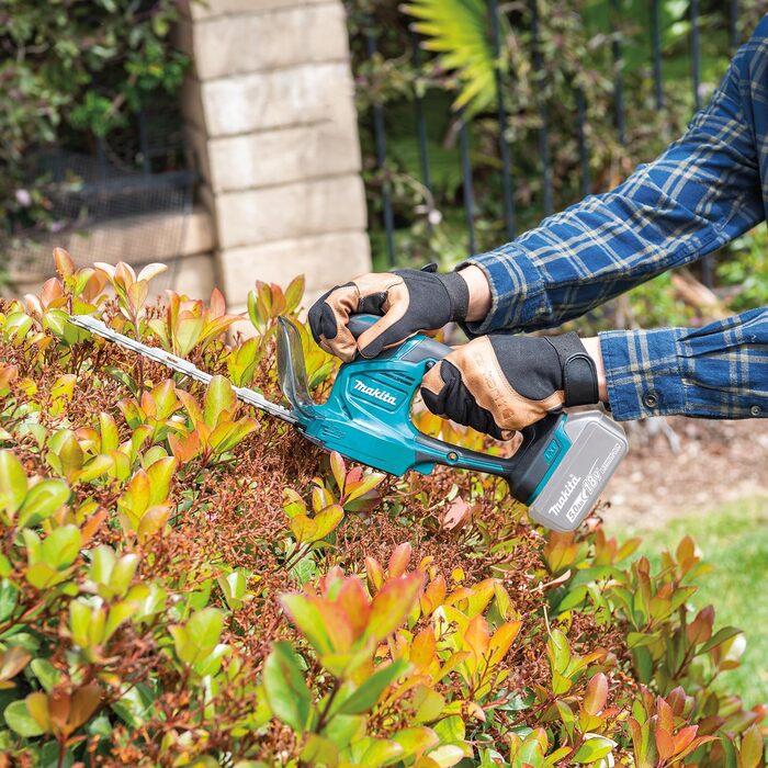 Акумуляторні ножиці для трави Makita DUM604ZX 18В (без акумулятора та зарядного пристрою)