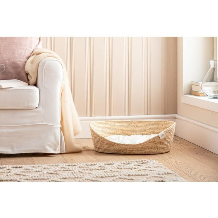 Кругле ліжко Dehner Premium Lovely для котів та собак, 58 x 48 x 18 см, наповнювач з натуральних матеріалів та плюшу, білий/бежевий колір