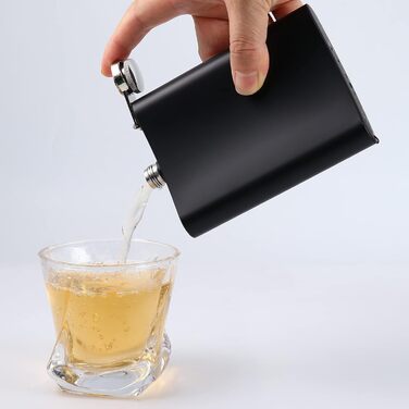 Фляга з нержавіючої сталі 8oz (240мл) з подарунковим набором: 2 склянки та воронка. Фляга для віскі, вина, горілки. Зручна для транспортування алкоголю.