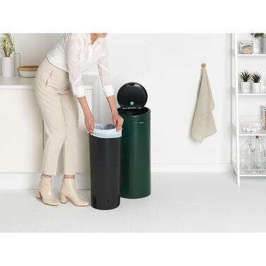 Сміттєве відро Brabantia Touch Bin New, 40 л, нержавіюча сталь, 32.8 x 48.3 см, колір Pine Green