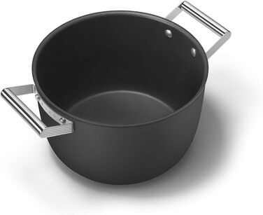 Електричний чайник Smeg KLF05CREU, 0.8 л, чорний: нержавіюча сталь, безпека, LED-дисплей, антиковзаюча основа
