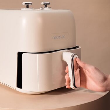 Cecotec Oil-Free Hot Air Fryer 5 L Cecofry Antique 5000. Air Fryer. 1500 W, Digital, Retro Design in Beige, PerfectCook Technology, 80-200 ºC, Adjustable Time, Removable Parts Bianco