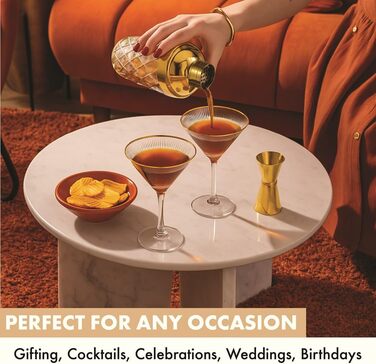 Набір келихів для еспресо-мартіні Vemacity Elegante (4 шт.) | Келихи для коктейлів ручної роботи | Келихи для шампанського, маргарити та коктейлів | Елегантні келихи для мартіні | Ідеальний подарунок (4 класичних келихи з рифленням + золотий аксесуар)