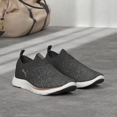 Жіночі кросівки Puma Softride Remi Slip-on для бігу та повсякденного носіння (37.5 EU, чорний, золотий, темно-сірий)