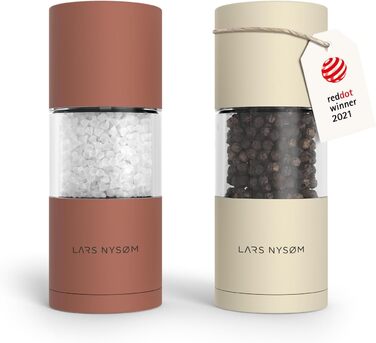 Набір для солі та перцю Lars Nysøm з нержавіючої сталі з регульованою керамічною жорною | 2 шт. | Червоний цегла/Мигдальний беж