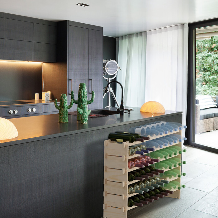 Relaxdays Expandable Wine Rack for Bottles
