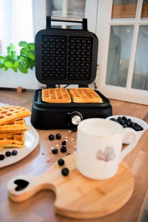 Вафельниця MPM MGO-40, 1500 Вт, чорна