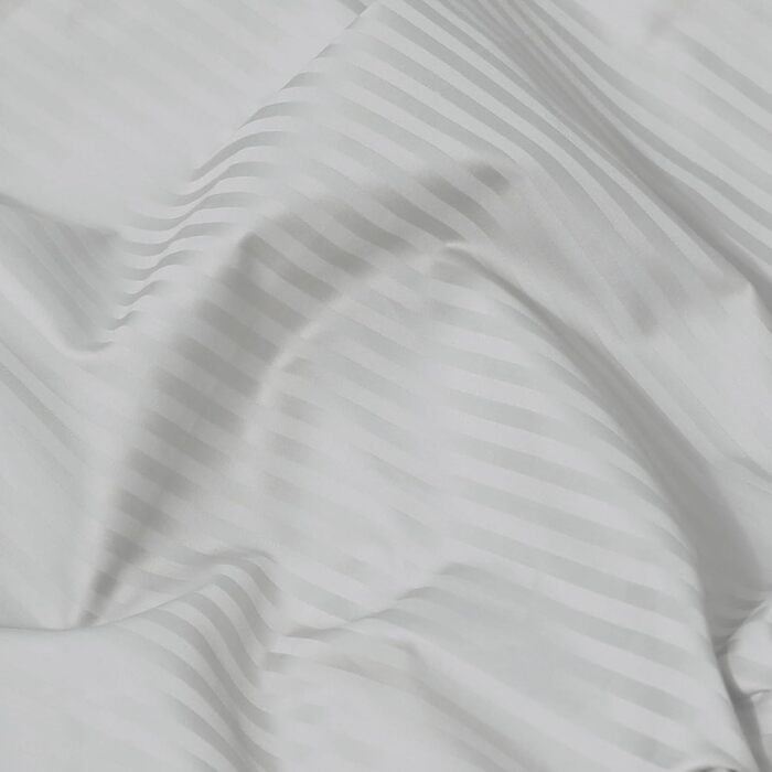 Набір постільної білизни Queen-Size Feather & Stitch: 3 предмети, 100% бавовна, щільність 500 TC, смугастий сатин, колір Blue Blush