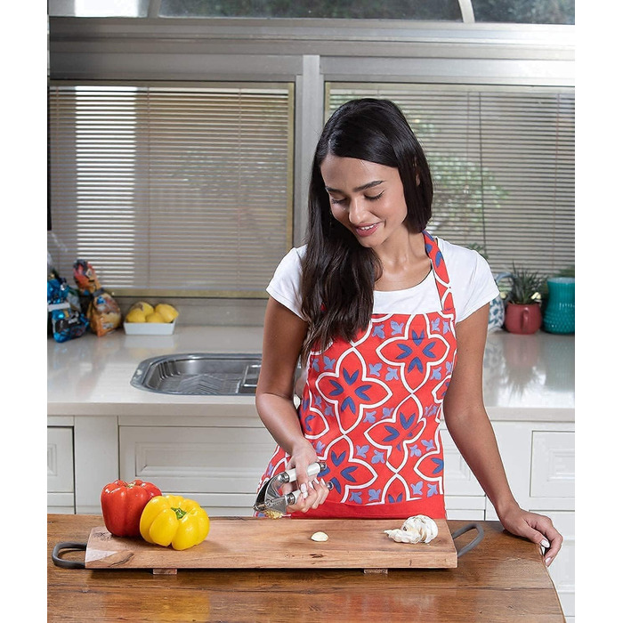 MiTBA Garlic Press Set with Non-Slip Grips - Includes Silicone Tube Peeler & Cleaning Brush