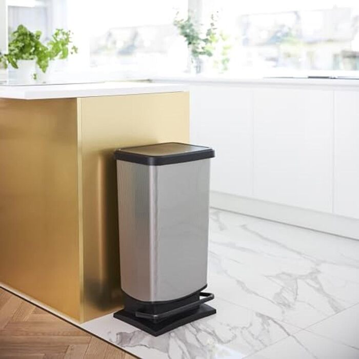 Відро для сміття Rotho Paso 40л з педальним механізмом та кришкою, пластик PP, BPA-free, металік