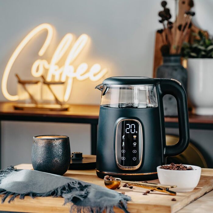 Електричний чайник Adler з регулюванням температури 2200W, 1.7L з LED-дисплеєм та сенсорною панеллю, 5 температурних програм, функція підтримання тепла, фільтр, чорний, золотий