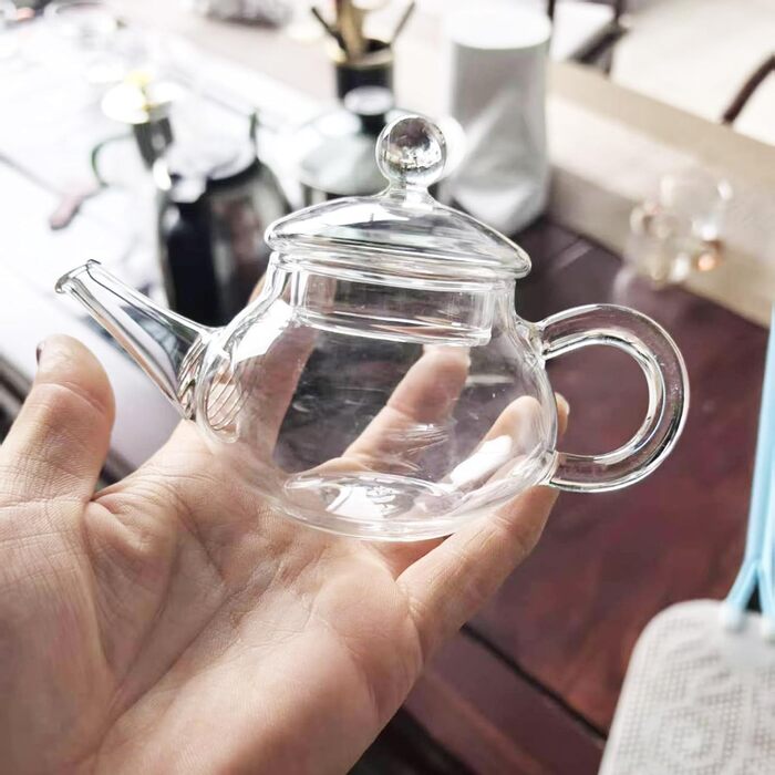 Скляний чайник Teekanne з фільтром для заварювання чаю, термостійке боросилікатне скло, 250 мл, прозорий