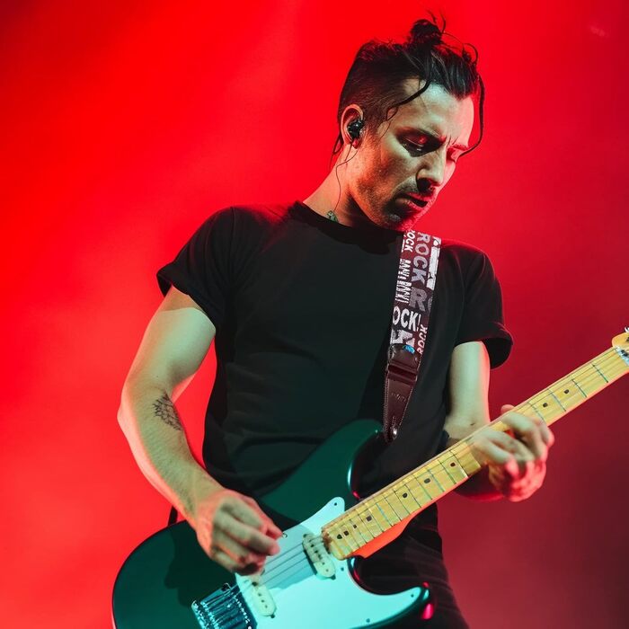 Гітарний ремінь LEKATO, смугастий, 6.7 см, з шкіряними кінцями та кишенькою для медіатора - з 6 медіаторами/фіксаторами ремінця - для бас-гітари, електрогітари та акустичної гітари