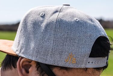 Кепка бейсболка Jumping Bird для чоловіків • Зручна snapback кепка для активного відпочинку • Регульований розмір, легко миється, світло-сіра