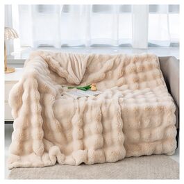 колір: абрикоси