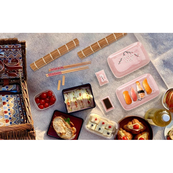 Набір для суші Exzact (10 предметів) – 2 тарілки, 2 миски для соусу, 2 підставки під столові прилади, 2 пари паличок для їжі – з високоякісного порцеляну, у подарунковій коробці (рожевий)