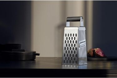 Тёрка кухонна WMF Gourmet Vierkantreibe, нержавіюча сталь, 4 поверхні, 8 x 24 см, Cromargan, для картоплі та овочів, придатна для миття в посудомийній машині