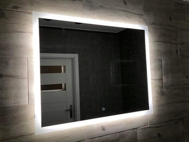LED-дзеркало у ванну кімнату 70x120 з сенсорним перемикачем