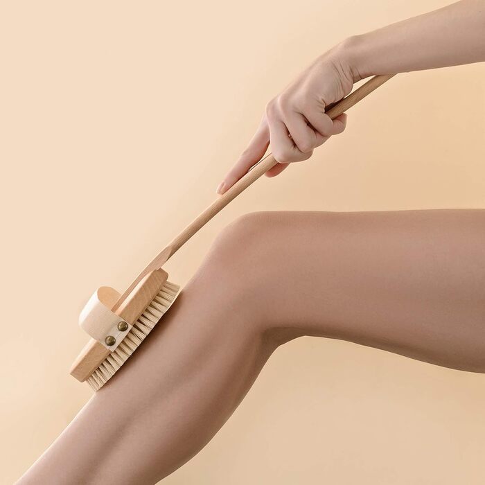 RUHI Body Brush Long / Made in Germany / 100% Natural Bristles, FSC-Certified Beechwood / Back Brush / Plastic-Free for Dry Brushing Massage Back (dry brush back) & against Cellulite