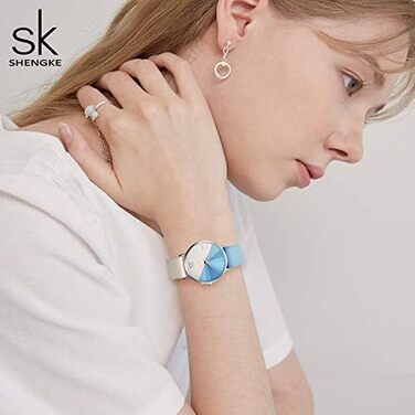 Жіночий наручний годинник SHENGKE K0095 зі шкіряним ремінцем, синій з білим