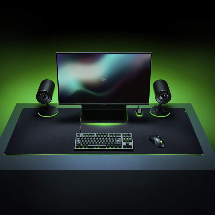 Ігровий килимок для миші Razer Gigantus V2 XXL, м'який тканинний килимок з мікроплетеним покриттям та гумовою основою, 450 x 400 x 3 мм, чорний