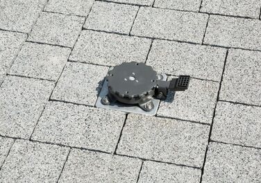 Schneider Universal Base Plate for Gazebo/Parasol Umbrellas, 897-00, for embedding in concrete, 3.8 kg, Silver