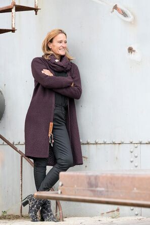 В'язана жилетка KNIT FACTORY Luna Lange - жіноча жилетка з вовни, великий в'яз, сірий колір, преміум якість