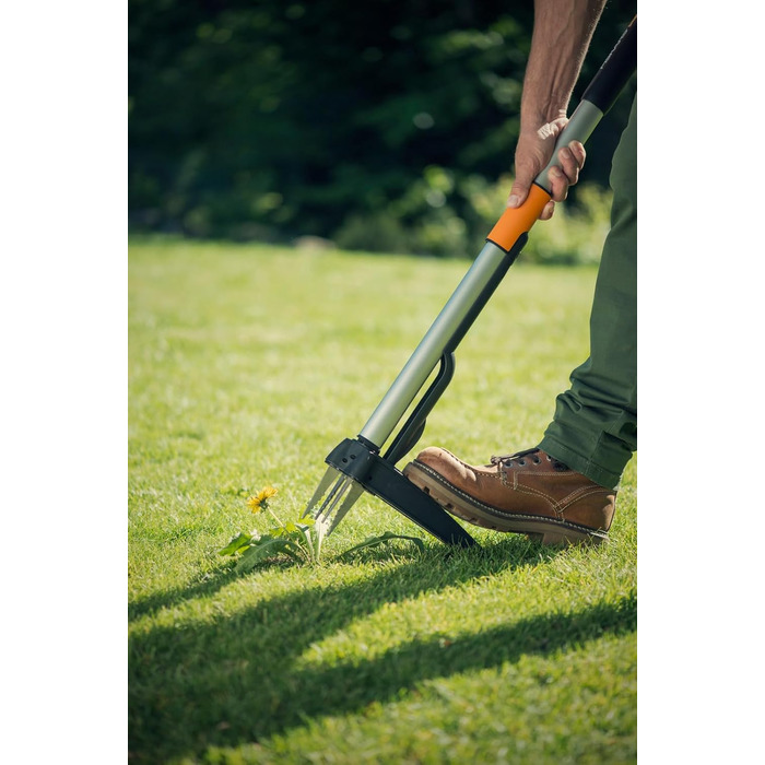 Телескопічний видаляч бур'янів Fiskars Smart-Fit 1-1,19 м, нержавіюча сталь, пластиковий руків'я, чорний/помаранчевий, 1020125
