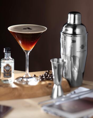 Mayfair Stainless Steel Cocktail Shaker, Large, 680 ml, in Gift Box