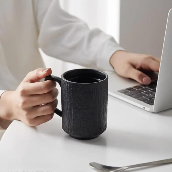 Набір з 4 еспресо-чашок Saumo з підставками, кераміка, 350 мл, чорний колір