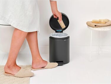 Відро Brabantia Treteimer 30L з внутрішнім відром, чорний матовий, 27x21x29 см