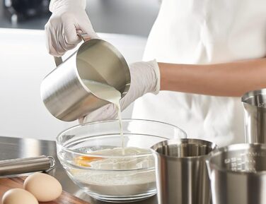 CURTA stainless steel measuring cup, 700 ml measuring cup, milk frothing cup, with markings for ml, oz, and cup.