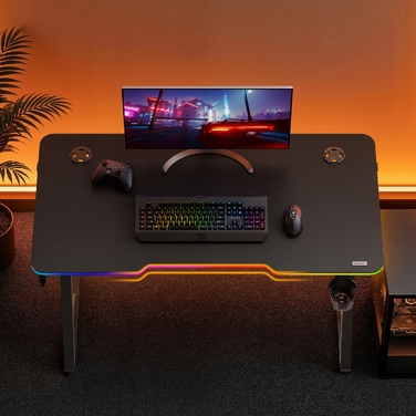 Ігровий комп'ютерний стіл Sense7 Volt з RGB LED підсвіткою, 140x70 см