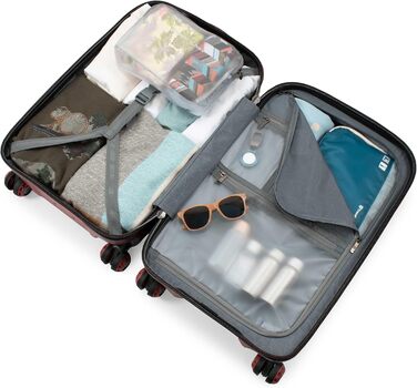 Чемодан на колесах Traveler's Choice Maxporter II з полікарбонату, 22 дюйми, темно-зелений