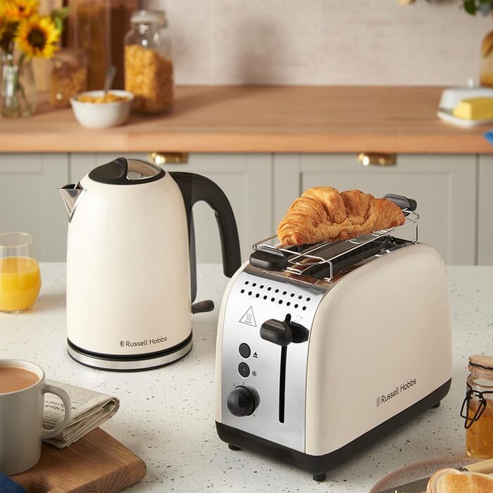 Електричний чайник Russell Hobbs Colours Plus Mocha з нержавіючими акцентами, 1.7л, 2400W, з індикатором рівня води, фільтром від накипу та функцією швидкого кип'ятіння