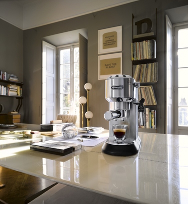 Ріжкова кавомашина De'Longhi EC 685.M, 1350 Вт, сріблястий/сірий