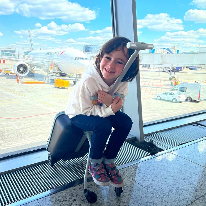 BÉABA Luggage Eazy: дитячий валіза-стілець 2-в-1, 22 л, блакитний, від 4 років