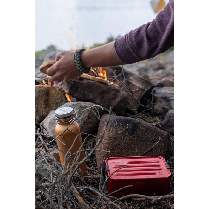 SIGG - Alu Lunchbox Plus - Lunchbox with Compartment - Award-Winning - Dishwasher Safe & Microwave Safe - Absolutely Leakproof - Featherlight - BPA-Free