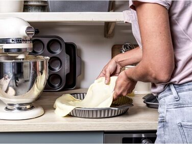 KitchenAid Bakeware Aluminized Steel, PFAS-free, Non-stick coating, 28 cm Quiche pan, freezer-safe, oven-safe up to 230°C, dishwasher-safe, Grey