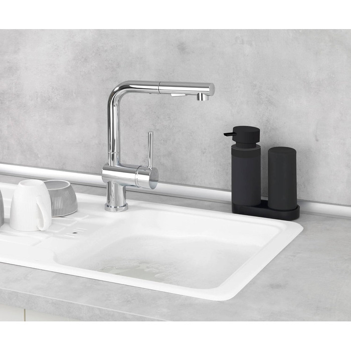 WENKO Easy Squeez-e Dish Station Black, a combination of a refillable dish soap and hand soap dispenser, ideal for bathrooms, kitchens, and guest toilets. Capacity approximately 250 ml per dispenser. Dimensions 15 x 18 x 7 cm.