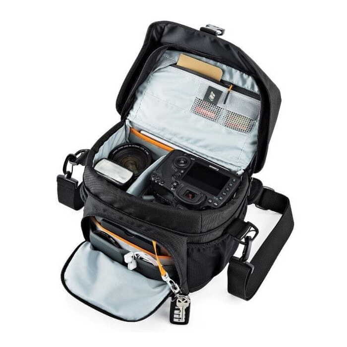 Фотосумка Lowepro Nova 180 AW II, чорна