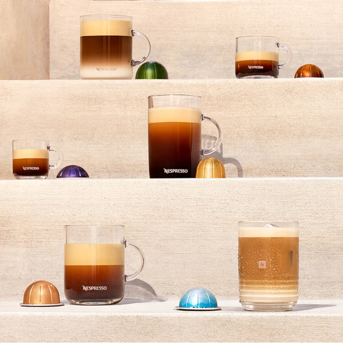 Капсульна кавомашина DeLonghi Nespresso Vertuo Pop ENV90B, 1260 Вт