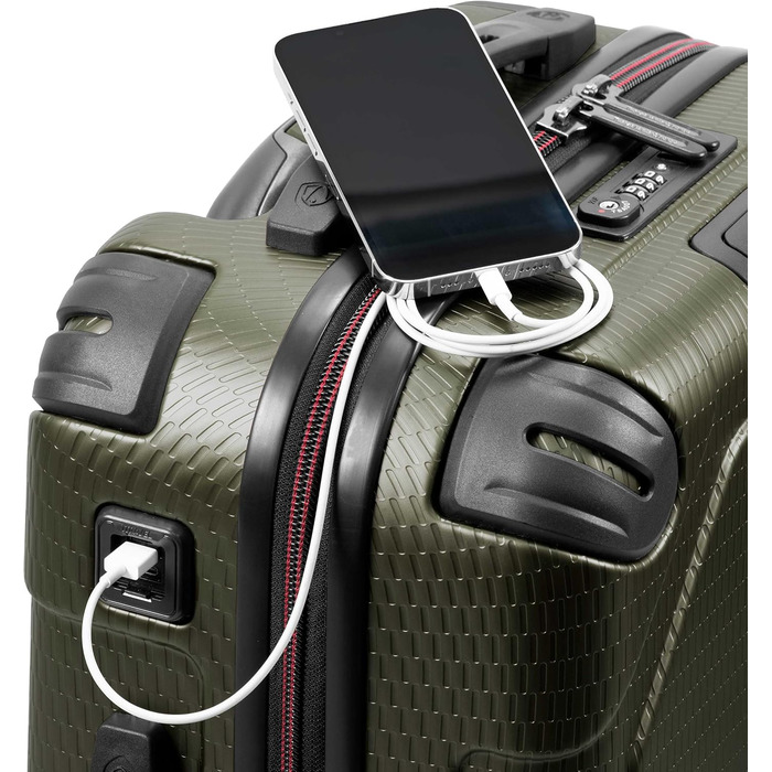 Чемодан валіза з полікарбонату Traveler's Choice Maxporter II з спін-колесами, 22 дюйми, темно-зелений