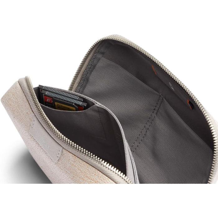Органайзер Bellroy Tech Kit Compact для зарядних пристроїв, кабелів, миші, павербанку, USB-аксесуарів, Saltbush