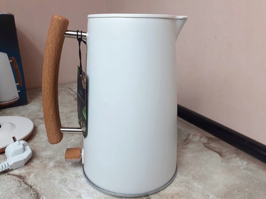 Електричний чайник Cecotec Thermosense 400 (білий з дерев'яними елементами), 3000 Вт, 1.7 л