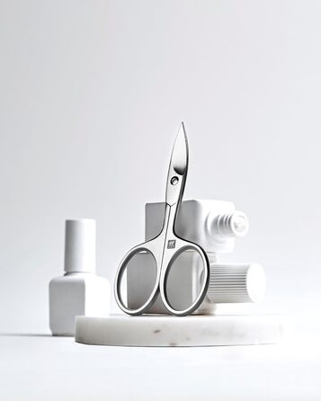 ZWILLING Nail Scissors (Sharp, slightly curved blade with micro-serrations, hypoallergenic, for fingernails and toenails), Premium, Silver, 90 mm