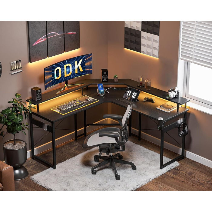 Ігровий стіл ODK з LED-підсвіткою, 2 розетками та 2 USB, кутовий комп'ютерний стіл з великою полицею для монітора, чорний