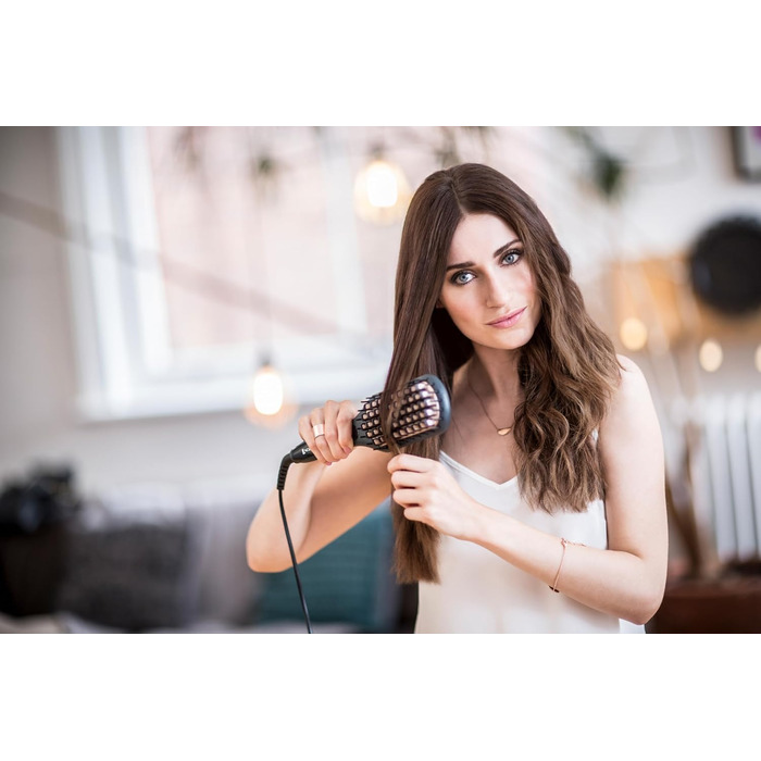 Випрямляч для волосся Remington 2in1 CB7400: Щітка-випрямляч, чорний, 150-230°C