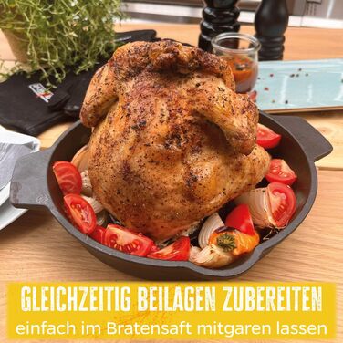 Чавунна сковорода Grillfürst з двома ручками, Ø 30 см — масивна високобортна сковорода з жароміцного чавуну для газового гриля, плити й відкритого вогню. Діаметр 30 см. Комплект: чавунна сковорода Ø 25 см + підставка для курки.